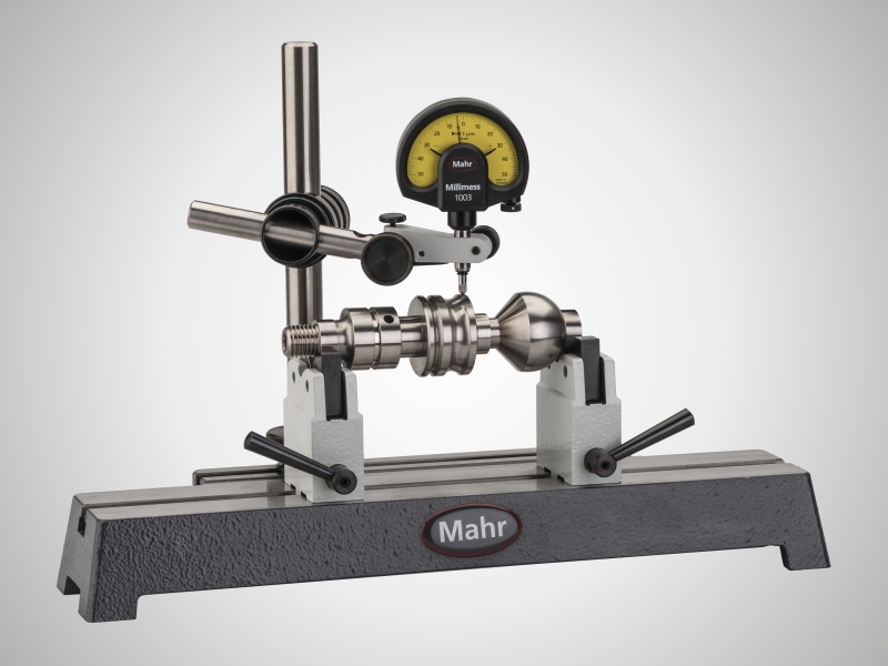 Center Bench with V-support 818